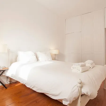 Apartamento Central, Charming, Quiet, Garden And Parking Lisboa
