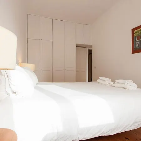 Central, Charming, Quiet, Garden And Parking Appartamento